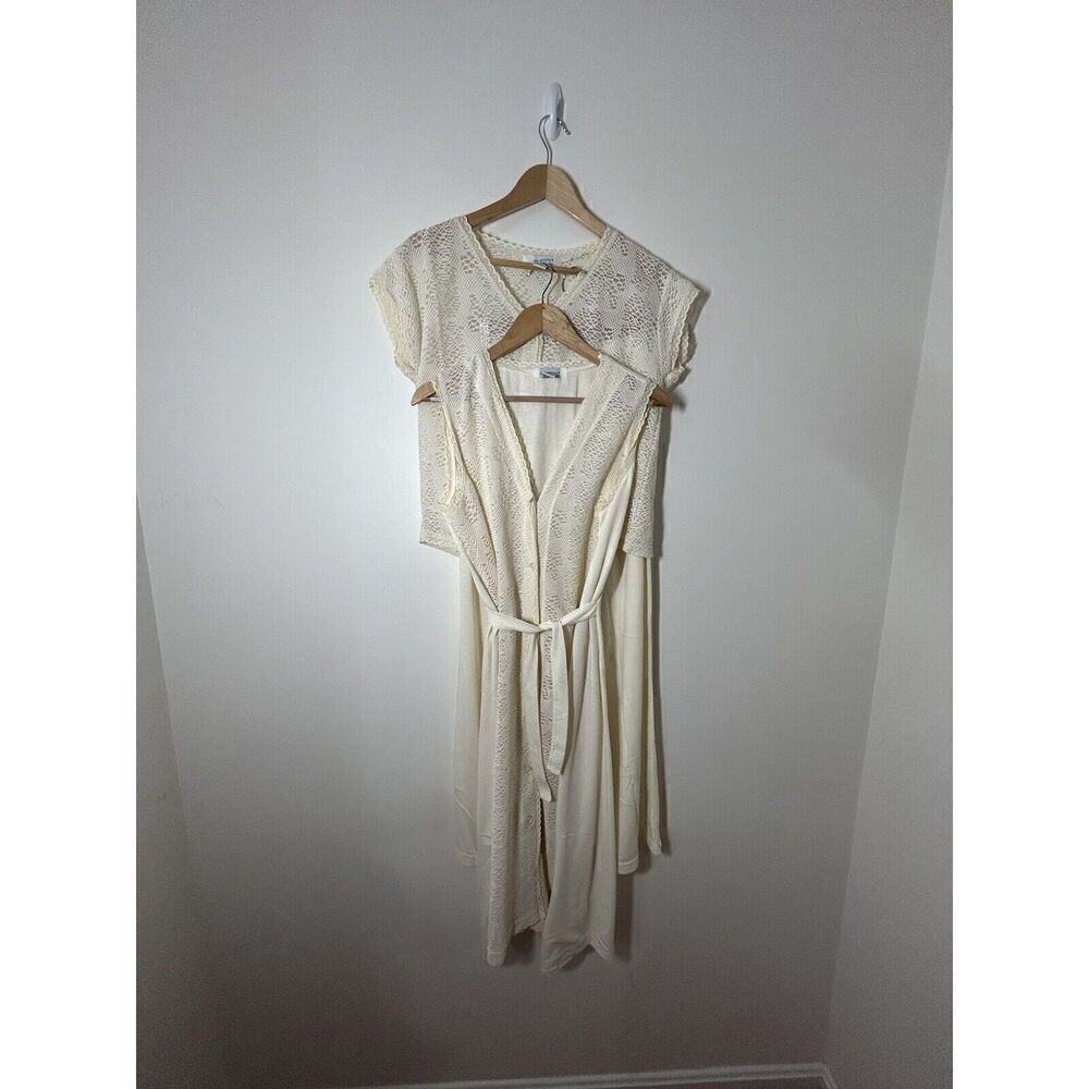 Dreamtime Women's 3 Piece Ivory Lace Pajama Set Robe, Top and Pants Size Large